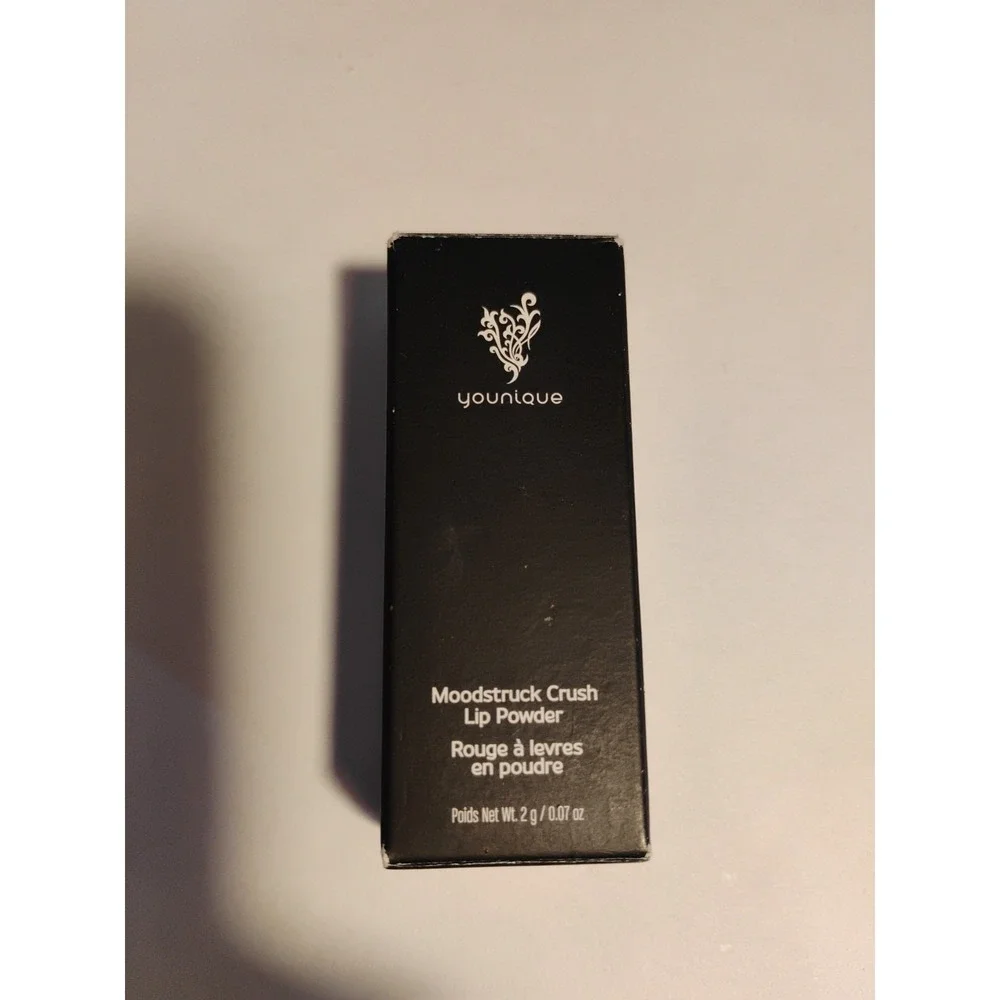NIB Younique‎ Moodstruck Crush Lip Powder CAPRICIOUS